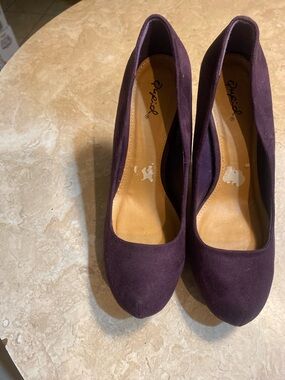 Qupid Deep Plum Suede Round-Toe Heels